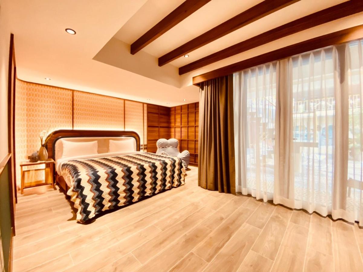 Miami Hotel Бангкок Экстерьер фото