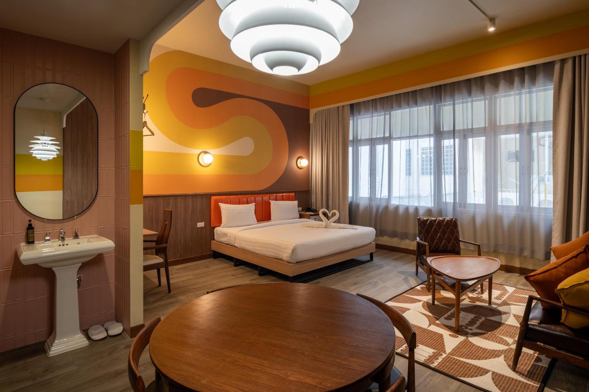 Miami Hotel Бангкок Экстерьер фото