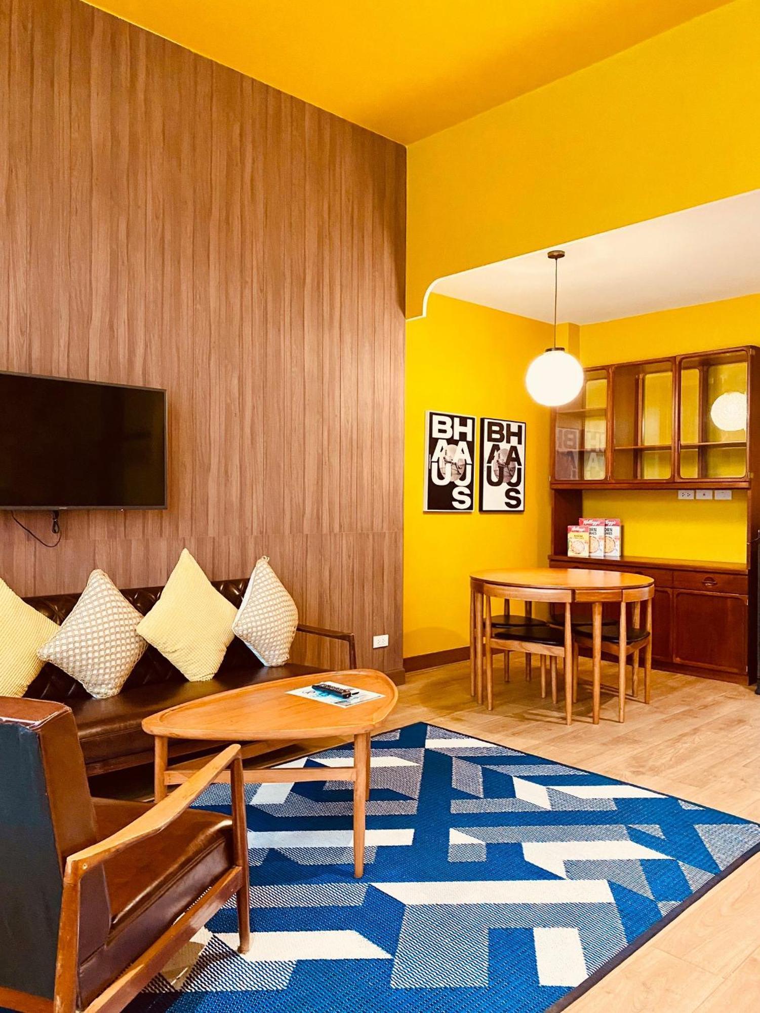 Miami Hotel Бангкок Экстерьер фото